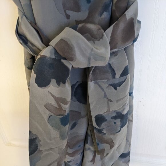 100% Silk Vintage 90's Fairy Gray & Blue Floral Knee Length Dress & Sash - Picture 5 of 6